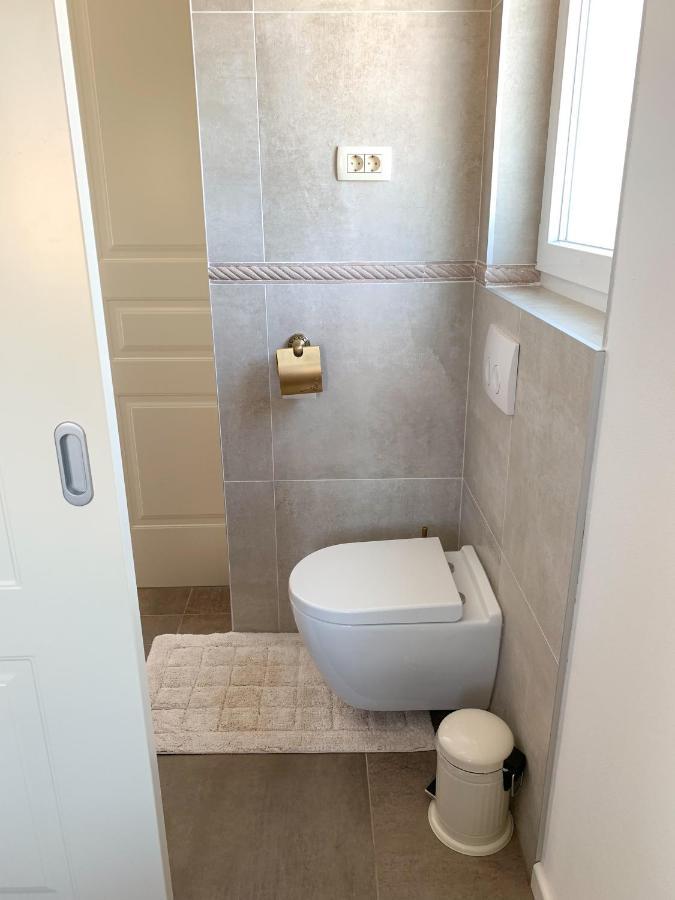 Villa Alara - Charming Villa With Heated Swimming Pool Milohnici Extérieur photo