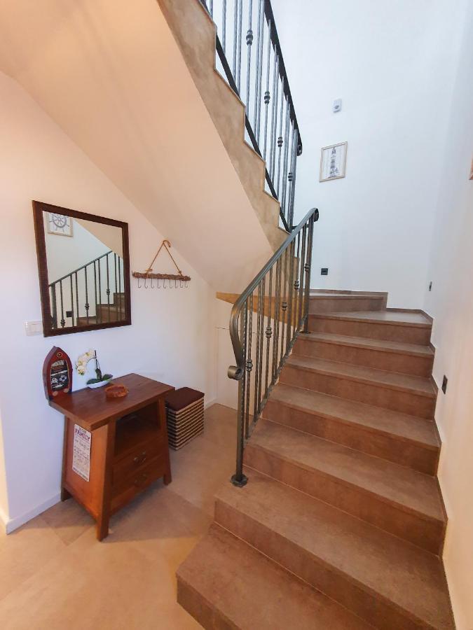 Villa Alara - Charming Villa With Heated Swimming Pool Milohnici Extérieur photo